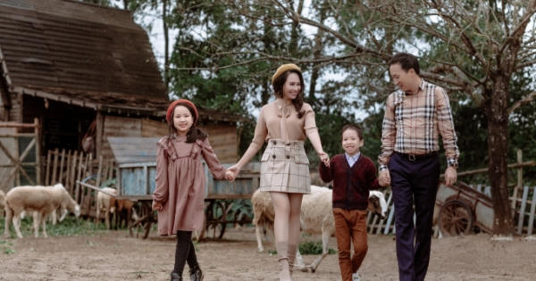 MC Mỹ Lan hiếm hoi khoe ảnh cùng chồng và hai con