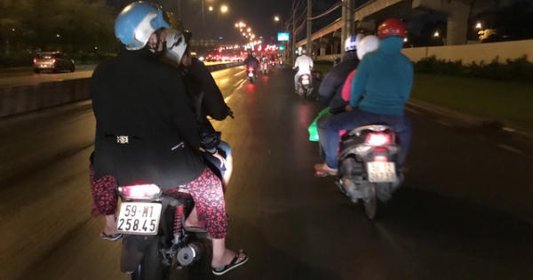 Người Sài Gòn mặc áo ấm, Hà Nội mướt mải vì nóng 41 độ C