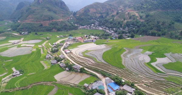Ấn tượng Festival dù lượn "Bay trên mùa nước đổ" Mù Cang Chải