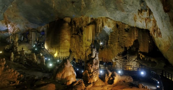 Khám phá động Thiên Đường - “Hoàng cung trong lòng đất” Khám phá động Thiên Đường - “Hoàng cung trong lòng đất”