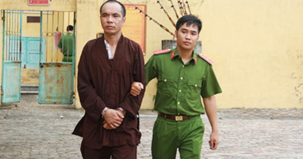 Nhà sư trộm chuông đồng, bị bắt vì tàng trữ ma túy