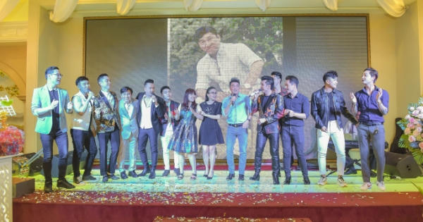 Đan Trường, Cẩm Ly, Mr.Đàm “quậy hết mình” khi hát “60 năm cuộc đời”