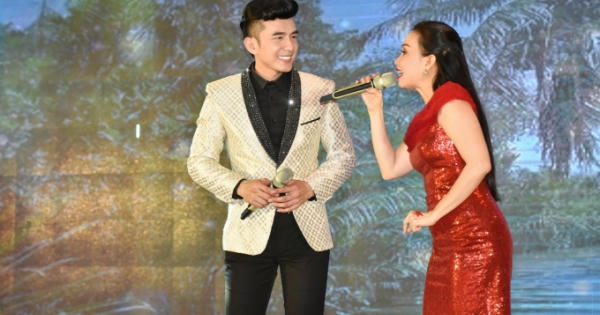 Đan Trường hội ngộ Cẩm Ly, song ca ăn ý trên sân khấu