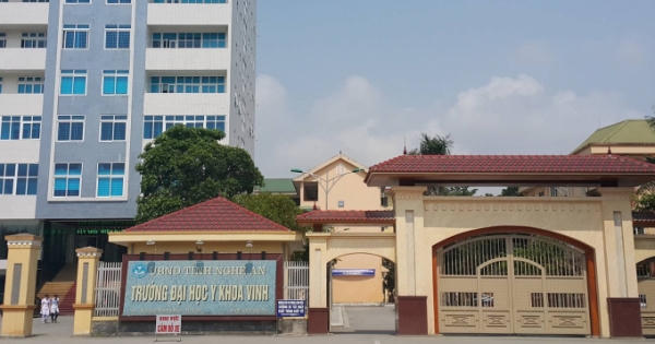 Hiệu trưởng trường Đại học Y khoa Vinh bị khiển trách vì làm thất thoát 5,7 tỷ đồng Hiệu trưởng trường Đại học Y khoa Vinh bị khiển trách vì làm thất thoát 5,7 tỷ đồng