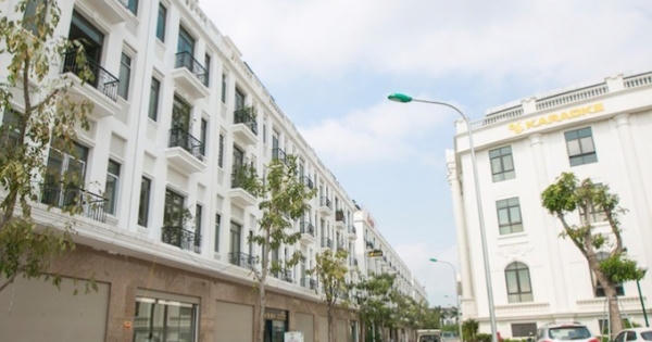 Những cư dân đầu tiên nhận “sổ đỏ” tại dự án Shophouse trên đại lộ “kim cương” TP Bắc Giang