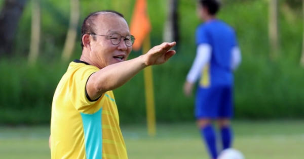 Cầu thủ nào hay nhất trên sân Philippines trong mắt HLV Park?