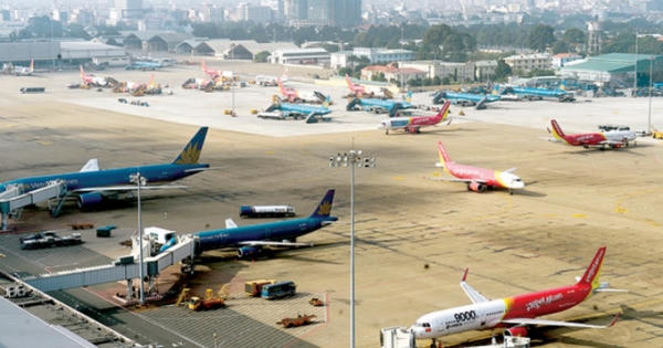 Ồ ạt cấp phép, sân bay quá tải: Thiệt đơn thiệt kép