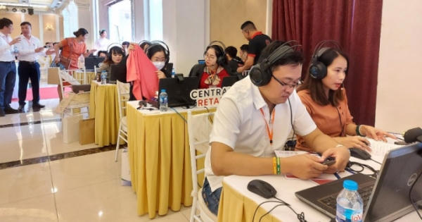 'Bắc cầu' cho hàng hóa Việt vươn khơi