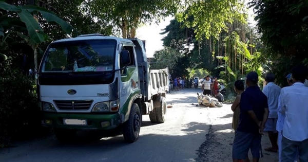 Huế: Va chạm với xe tải, một cô giáo tử vong tại chỗ