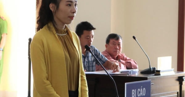 Nhân viên ngân hàng rút 28 lượng vàng của khách để tiêu xài