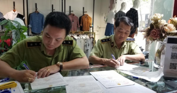 Đồng Nai: Thu giữ hơn 200 sản phẩm có dấu hiệu vi phạm sở hữu trí tuệ Đồng Nai: Thu giữ hơn 200 sản phẩm có dấu hiệu vi phạm sở hữu trí tuệ