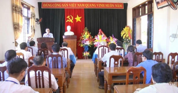 Quảng Trị: Cách tất cả các chức vụ trong Đảng với Hiệu trưởng Trường THPT Cửa Tùng