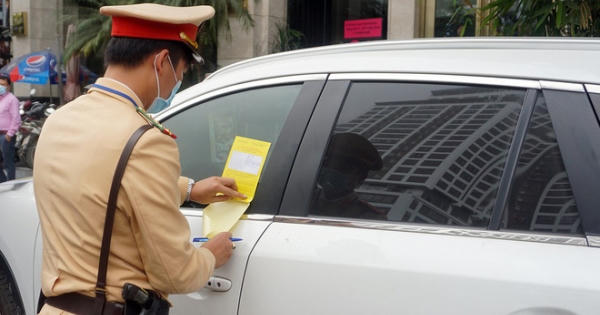 Công an TP Hà Nội chính thức phạt nguội xe dừng, đỗ sai quy định