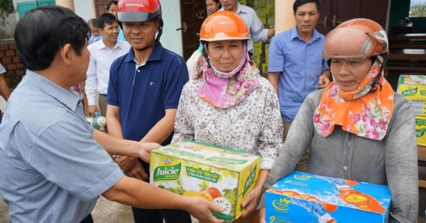 Nhân dân vùng lũ Quảng Bình đón nhận niềm vui Nhân dân vùng lũ Quảng Bình đón nhận niềm vui