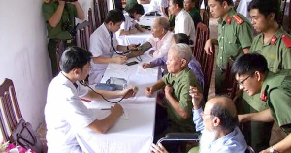 Mức hưởng bảo hiểm y tế đối với người có công với cách mạng