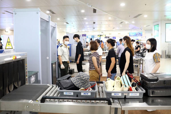 Tuyệt đối bảo đảm an ninh, an toàn hàng không trong dịp cao điểm