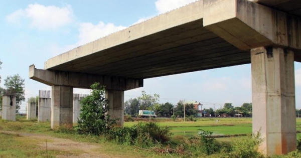 Xem xét dừng Dự án đường Hồ Chí Minh đoạn Chơn Thành - Đức Hòa