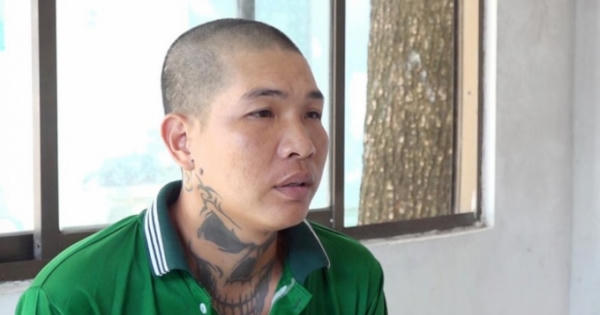 Mâu thuẫn trong khi đi săm hình, dùng dao đâm chết đối phương