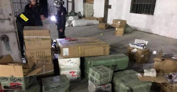 Triệt phá đường dây buôn lậu hàng trăm tấn hàng hóa qua biên giới