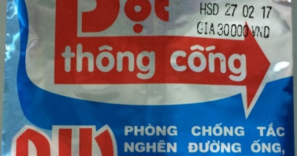 Ăn phải bột thông bồn cầu, 3 trẻ mầm non nhập viện cấp cứu