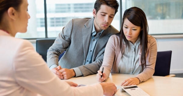 Lấy chồng ngoại, chỉ cần đến huyện đăng ký