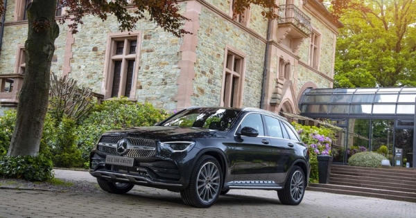 Mercedes-Benz GLC 300 bản nâng cấp ra mắt tại Việt Nam với giá 2,56 tỷ đồng