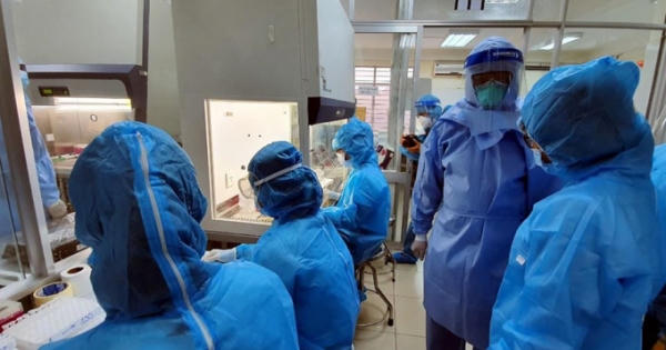 Nhiều bệnh nhân mắc COVID-19 nhiễm biến chủng của Ấn Độ tại BV Bệnh Nhiệt đới TW cơ sở 2