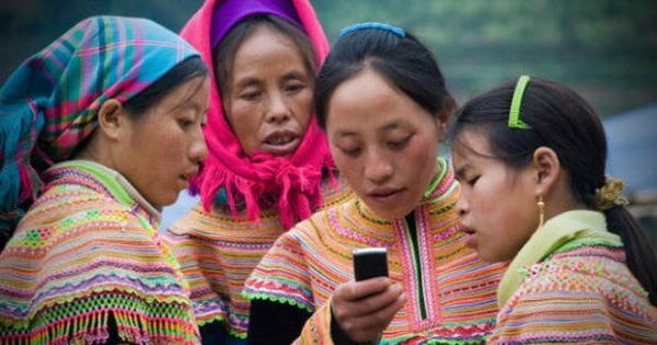 Khi “online” về tới bản