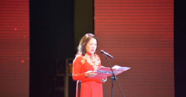 Gần 100 tập thể, cá nhân được vinh danh tại lễ “Vinh danh Doanh nhân nhân ái” lần thứ nhất