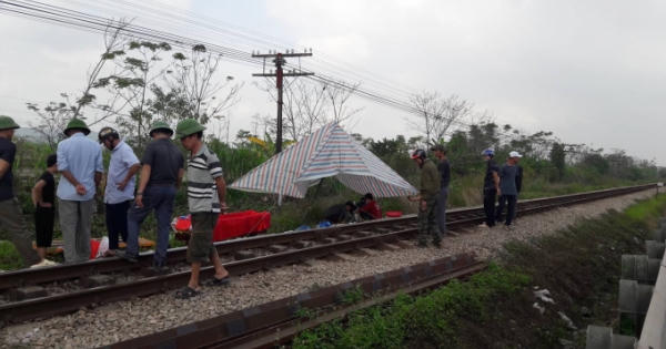 Băng qua đường sắt, người phụ nữ bị tàu hỏa tông tử vong tại chỗ