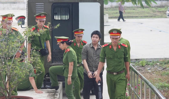 TP HCM: Xử phúc thẩm vụ giết người xong đi chơi game