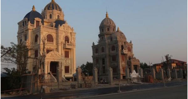 Lâu đài song sinh 1500 tỉ đồng với nội thất dát vàng ở Ninh Bình