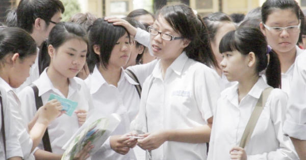 Thi lớp 10 chuyên: 1 chọi 10!