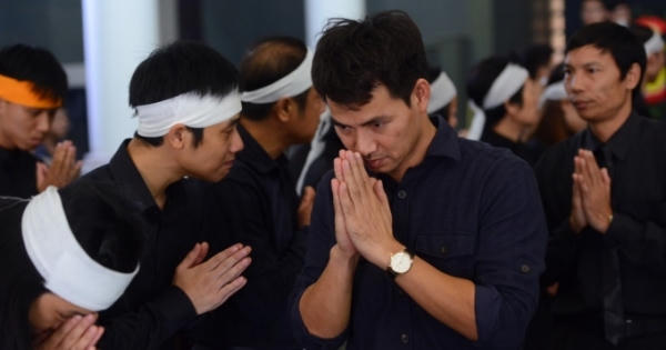 Nghẹn ngào giây phút tiễn biệt NSƯT Phạm Bằng - người nghệ sĩ của nhân dân