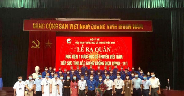 Sinh viên Học viện Y Dược học cổ truyền Việt Nam lên đường chi viện tỉnh Bắc Giang phòng, chống dịch COVID-19