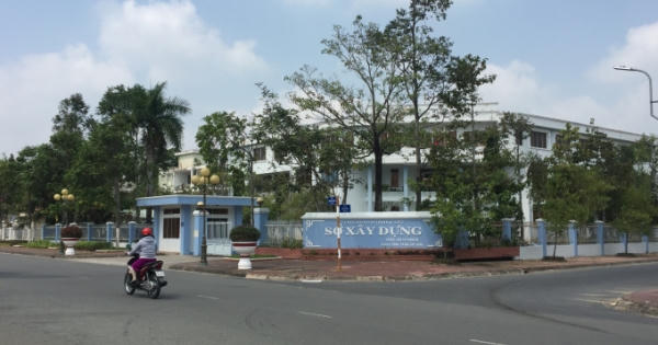 Xây nhà trên đất ở hợp pháp bỗng dưng bị phạt vì xây trên đất tranh chấp? Xây nhà trên đất ở hợp pháp bỗng dưng bị phạt vì xây trên đất tranh chấp?