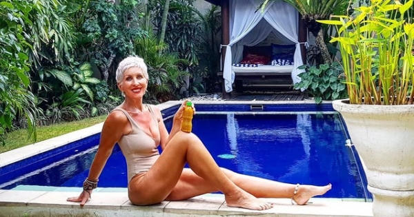 "Ngôi sao" 62 tuổi trên Instagram thường xuyên được thanh niên tán tỉnh "Ngôi sao" 62 tuổi trên Instagram thường xuyên được thanh niên tán tỉnh