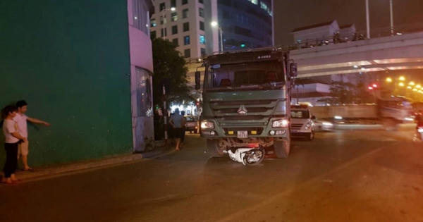 Tai nạn giao thông Plus: Va chạm với xe tải, cô gái trẻ tử vong tại chỗ