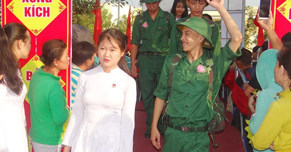 Gần 1.000 thanh niên Nhơn Trạch tham gia khám nghĩa vụ quân sự - công an năm 2021