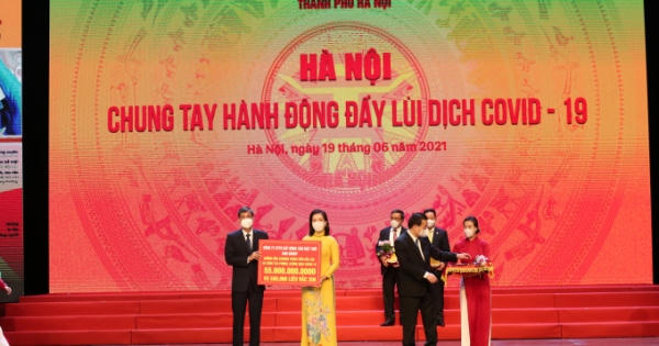 Tập đoàn Sun Group ủng hộ thành phố Hà Nội 55 tỷ đồng mua vắc-xin phòng chống Covid-19 Tập đoàn Sun Group ủng hộ thành phố Hà Nội 55 tỷ đồng mua vắc-xin phòng chống Covid-19