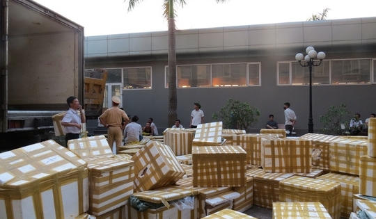 Thực phẩm “bẩn”, hóa chất độc hại ồ ạt nhập lậu