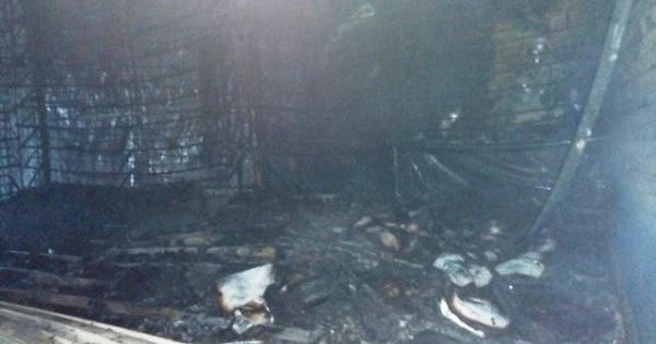 Chợ Tân Thành cháy lớn ngày cuối năm, hàng hóa bị thiêu rụi thành than