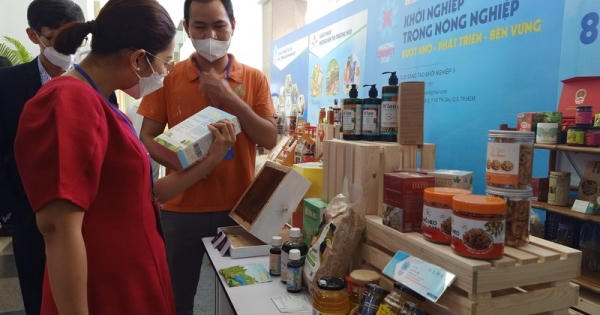 Bộ trưởng Lê Minh Hoan: 'Đừng làm chính sách trong phòng máy lạnh'