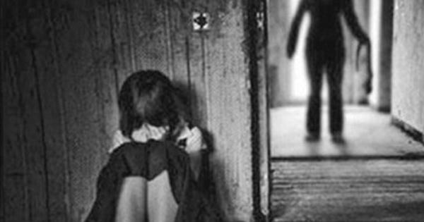 Hiếp dâm con gái vì tội đi chơi về muộn