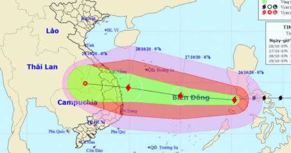 Bão giật cấp 15 đổ bộ Biển Đông, đang di chuyển nhanh vào vùng Đà Nẵng - Phú Yên