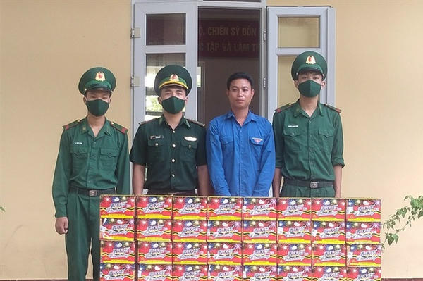 Quảng Ninh: Bắt giữ đối tượng mang theo súng vận chuyển gần 200kg pháo nổ