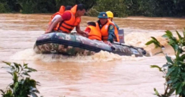 Tìm thấy 1 thi thể nữ du khách bị lũ cuốn trôi ở Lâm Đồng