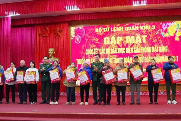 Bộ Tư lệnh Quân khu 3 thăm, kiểm tra và chúc Tết Bính Ngọ 2026 tại Quảng Ninh