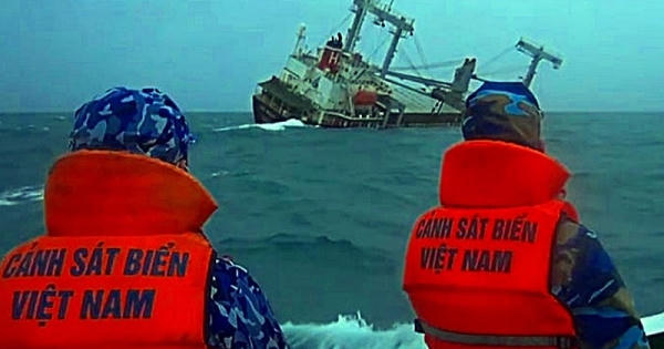 Tàu Panama chìm ở Phú Quý, 4 người chết, mất tích