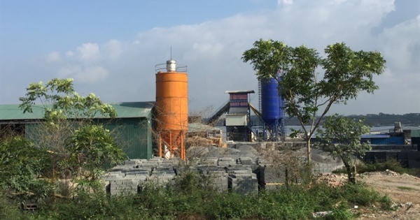 Ngổn ngang đê điều Hà Nội Ngổn ngang đê điều Hà Nội